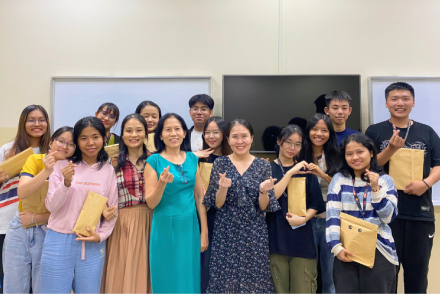 Bế giảng Chương trình Dự bị tiếng Việt khóa 23FV0101, năm học 2023-2024