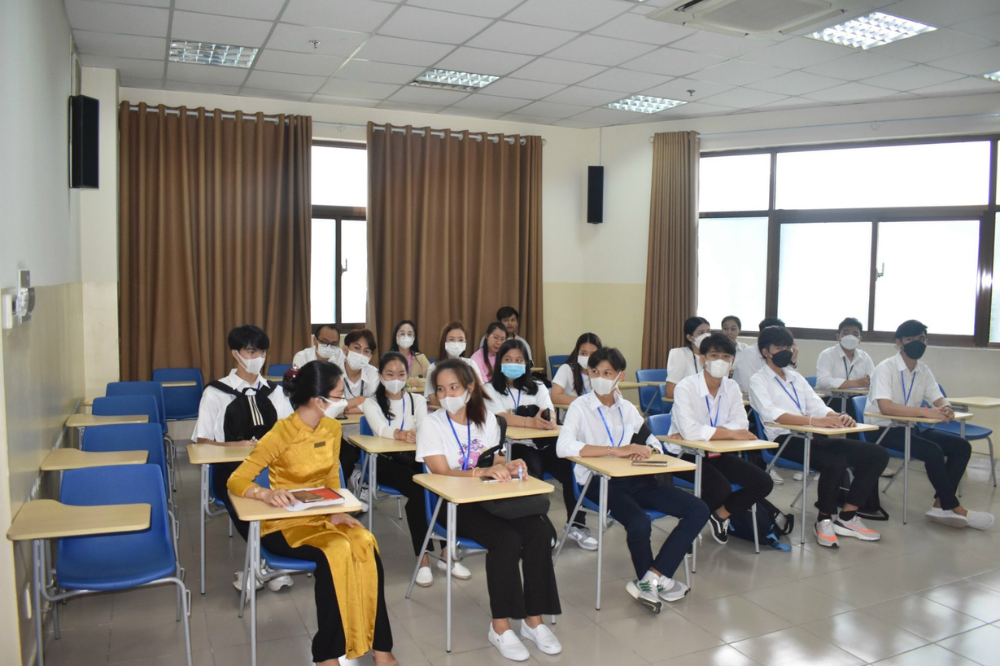 Vietnamese Foundation Program for international students 2022-2023