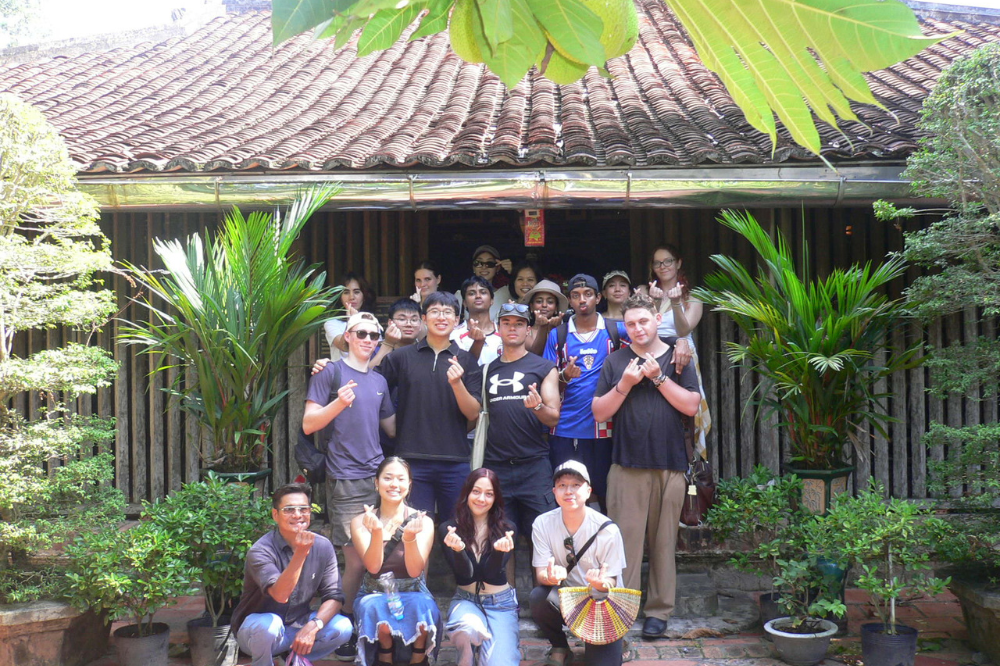 ABROADER